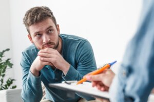 Une thérapie à laquelle on a recours forcé : peut-elle être efficace ?