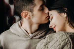 Thérapie de couple centrée sur les émotions : réparer la connexion