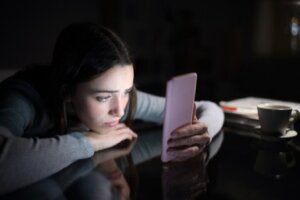 Bienvenue dans l'algocratie : le pouvoir du biais algorithmique