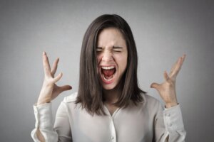 « Hystériques » et « folles » : les femmes en santé mentale