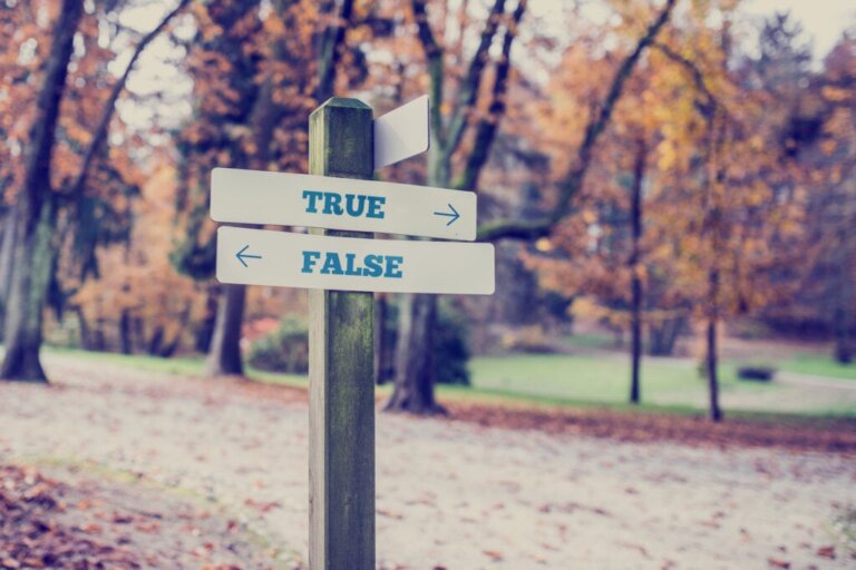 Le paradoxe du menteur : l'un des plus célèbres en logique