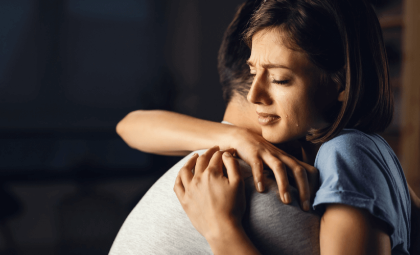 Dépendance émotionnelle : causes, symptômes et conséquences