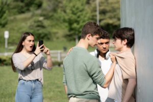 Signes de déconnexion morale chez une personne