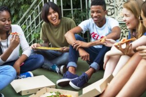 L'adolescence dans différentes cultures