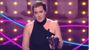 Kate Winslet et son discours contre les réseaux sociaux aux BAFTA