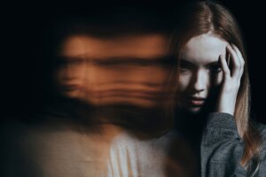Comment aider une personne qui fait une crise psychotique ?