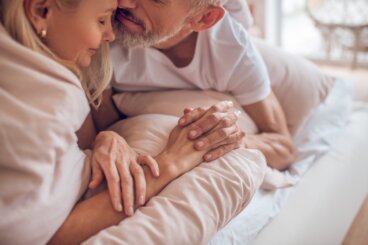 Dysfonction érectile : comment aborder le sujet en couple sans tabou