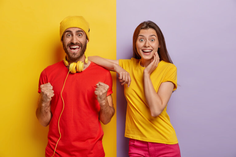 Ce que les couleurs de nos vêtements révèlent sur notre bien-être émotionnel