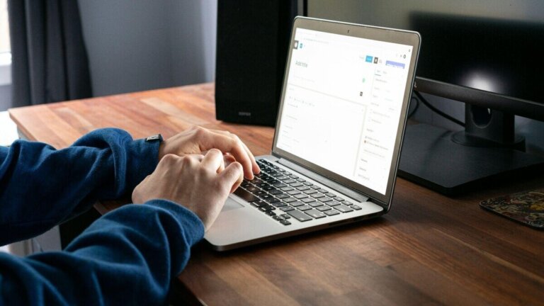 Comment organiser ses factures pour réduire le stress financier