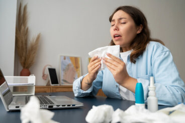 Comment les allergies saisonnières peuvent affecter votre santé mentale (et comment vous sentir mieux)